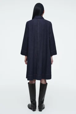 COS Klänningar & Jumpsuits | Utvald Denim*A-LINJESKUREN SKJORTKLÄNNING I DENIM MED MINILÄNGD
