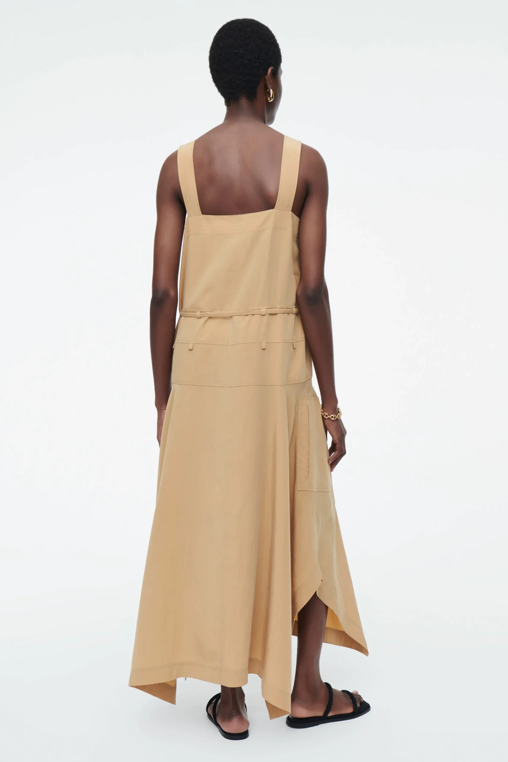 COS Klänningar & Jumpsuits*ASYMMETRISK MAXIKLÄNNING I PARACHUTE-MODELL
