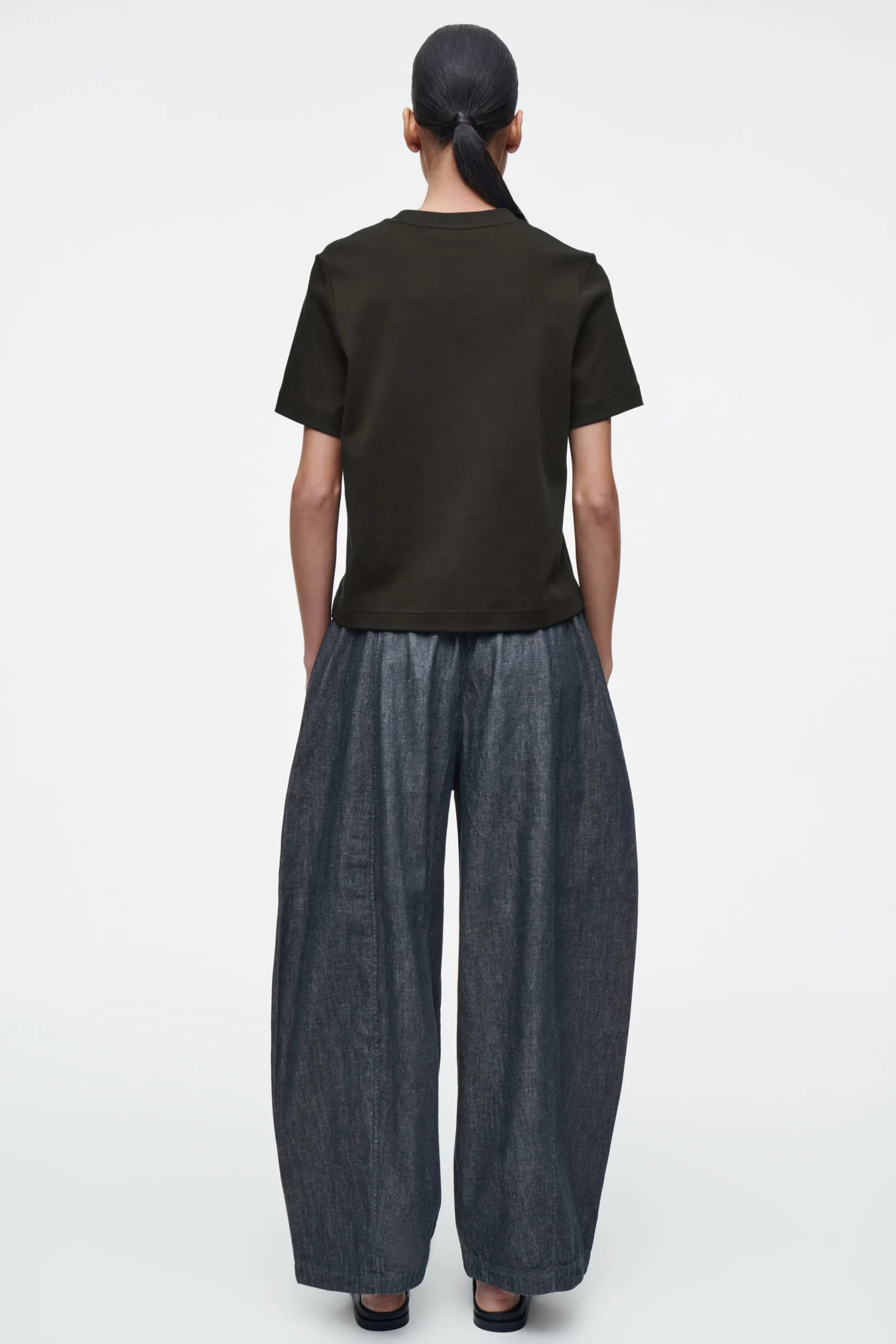 COS Byxor | Matchande Set*BYXOR I DENIM MED CYLINDERBEN OCH DRAGSKO