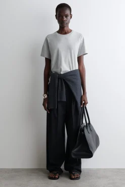 COS Toppar | T-shirts*CREWNECK T-SHIRT I BOMULL