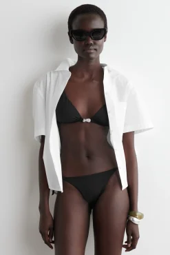 COS Badkläder | Nyheter*DEKORERAD TRIANGELSKUREN BIKINITOPP