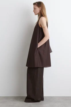 COS Klänningar & Jumpsuits | Nyheter*DRAPERAD MINIKLÄNNING MED HALTERNECK