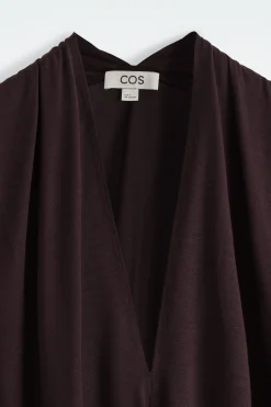 COS Klänningar & Jumpsuits*DRAPERAD V-RINGAD MAXIKLÄNNING