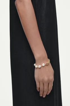 COS Smycken | Occasionwear*KEDJEARMBAND MED SÖTVATTENSPÄRLOR