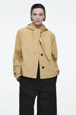 COS Jackor & Kappor*KORT TRENCHCOAT MED AVTAGBAR HUVA