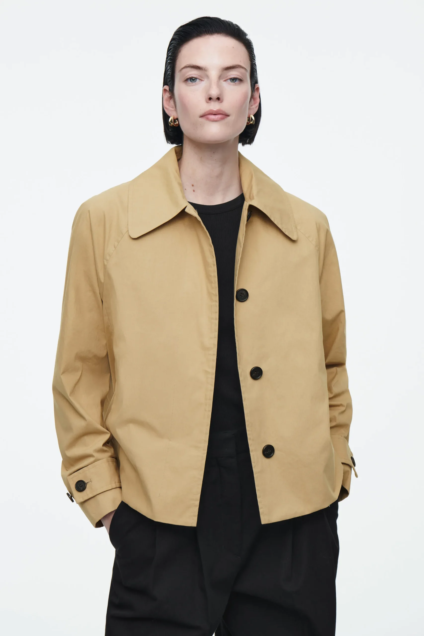 COS Jackor & Kappor*KORT TRENCHCOAT MED AVTAGBAR HUVA