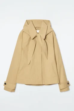 COS Jackor & Kappor*KORT TRENCHCOAT MED AVTAGBAR HUVA