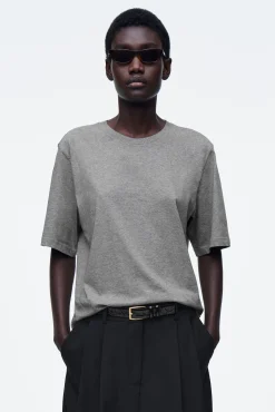COS T-shirts | Toppar*LEDIG T-SHIRT I BOMULL
