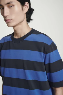COS T-shirts*LEDIG T-SHIRT I RANDIG BOMULL