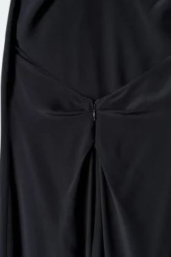 COS Klänningar & Jumpsuits | Occasionwear*MAXIKLÄNNING MED DRAPERAD HALSRINGNING