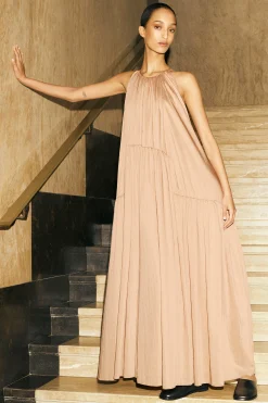 COS Klänningar & Jumpsuits | Occasionwear*MAXIKLÄNNING MED RYNKNING OCH HALTERNECK