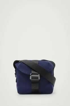 COS Väskor & Plånböcker*MÖNSTRAD CROSSBODY-VÄSKA – RIPSTOP