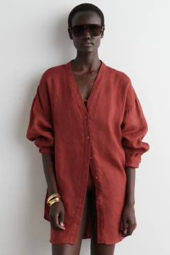 COS Skjortor & Blusar | Toppar*OVERSIZE V-RINGAD SKJORTA I LINNE