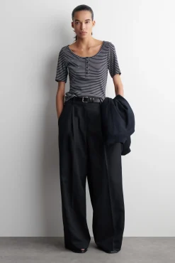 COS T-shirts | Toppar*RIBBAD HENLEY T-SHIRT
