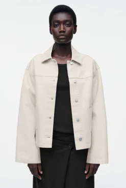 COS Jackor & Kappor | Nyheter*STRUKTURERAD JEANSJACKA
