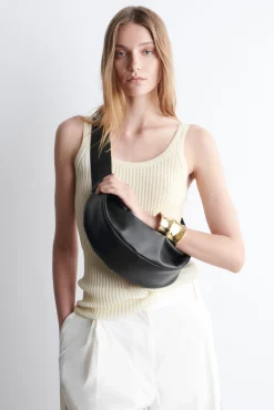 COS Väskor | Nyheter*SWING CROSSBODY I LÄDER